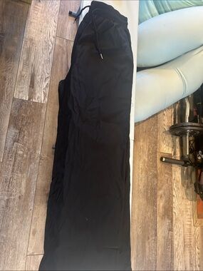 Men's Black Drawstring Active Pants